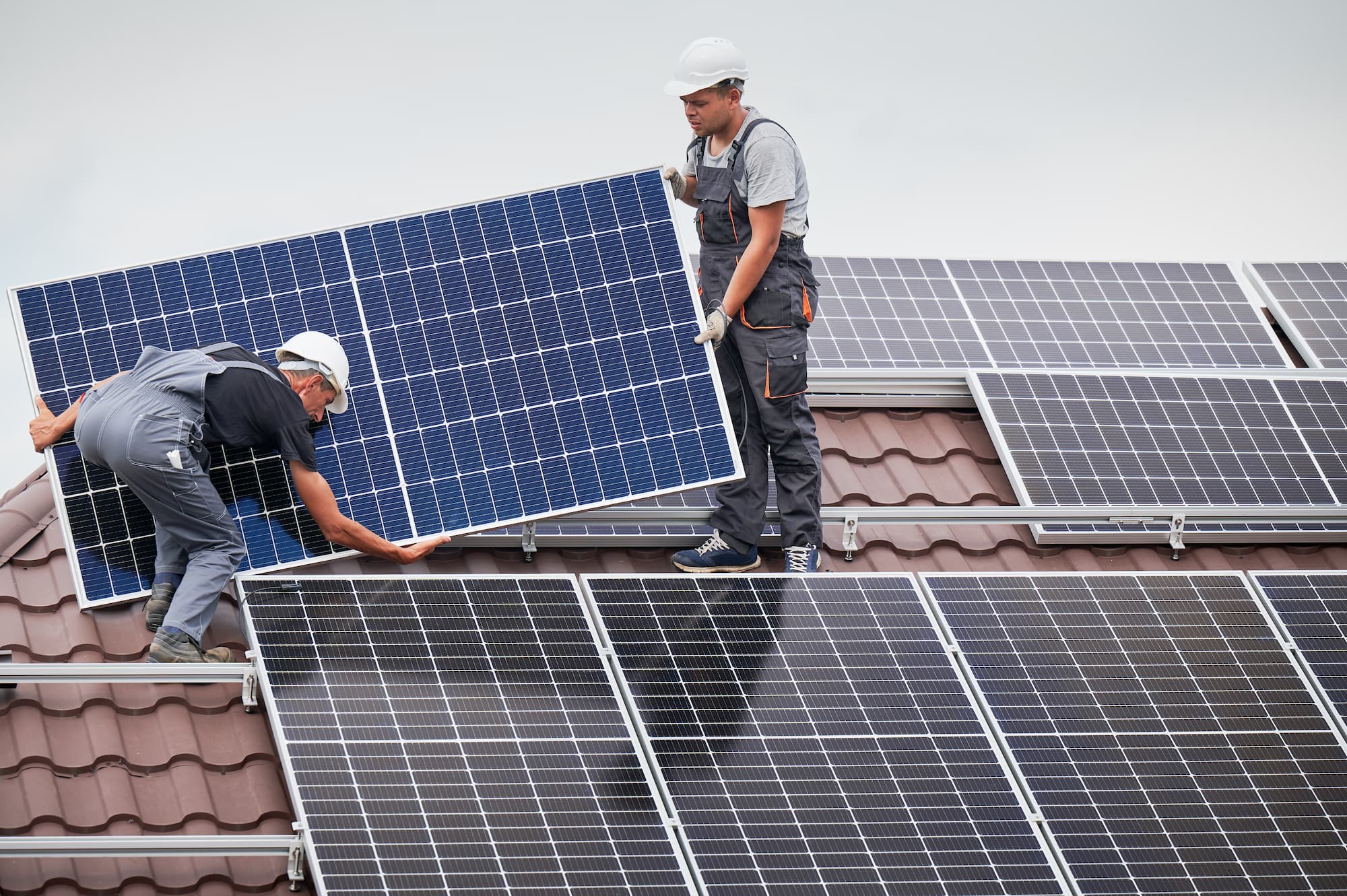 PANNEAU PHOTOVOLTAIQUE | Eco concept Comment savoir si votre toiture est réellement compatible avec le photovoltaïque ? Montbéliard